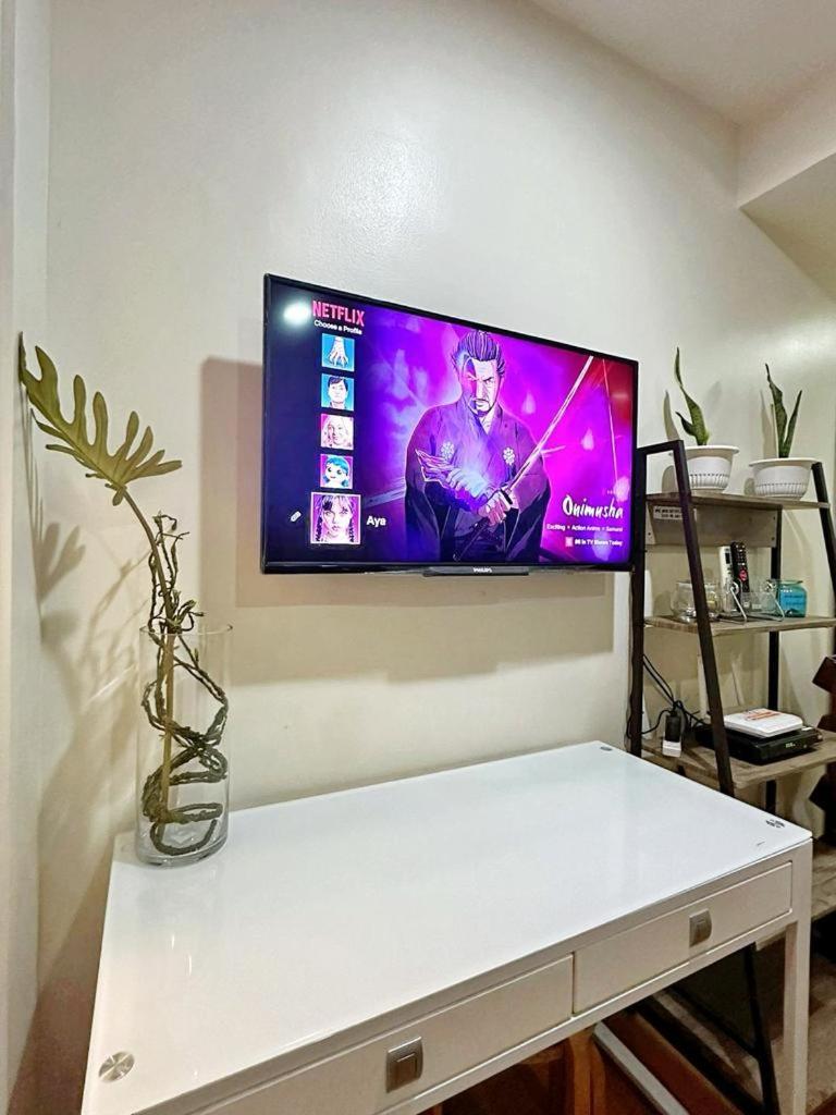 Acqua Private Residence Livingstone Tower Condo Unit With Free Wifi Manila Exterior foto